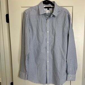 Banana Republic Men's Blue and White Checkered Shirt (L)